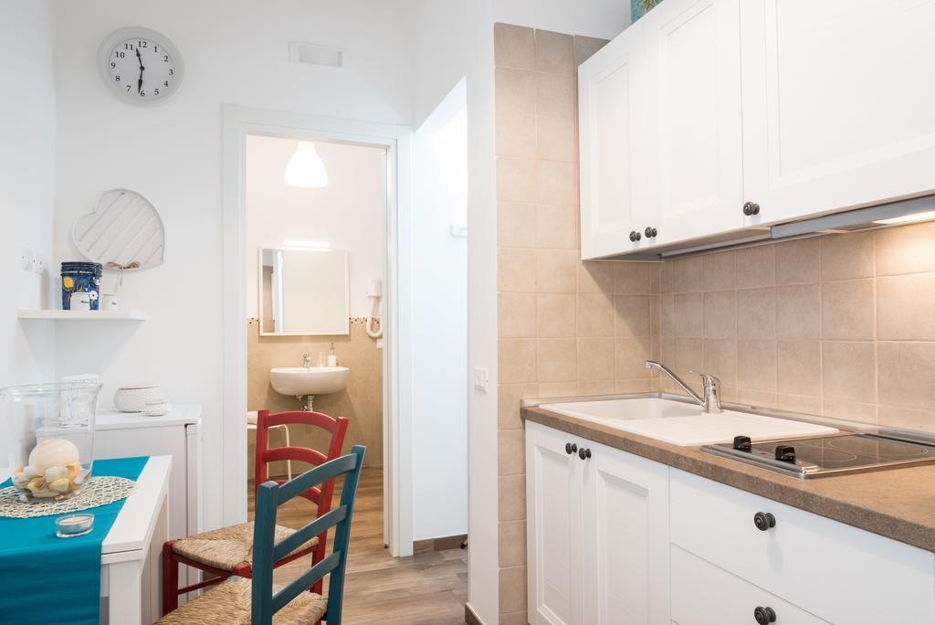 Ferienwohnung Casa Rebecca Monopoli Zimmer foto